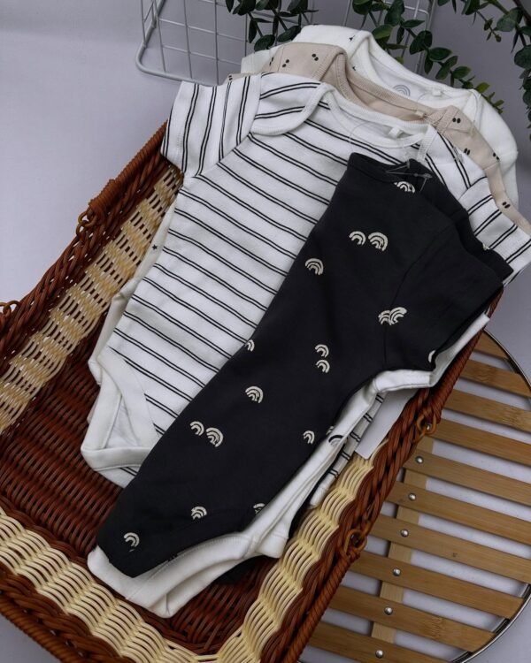 Black & White Baby Short Sleeve Bodysuits 5-Pack - Image 3
